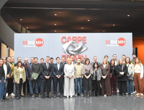 Una veintena de empresas y centros tecnológicos navarros visita la feria BIEMH de la mano de Red Metal Print